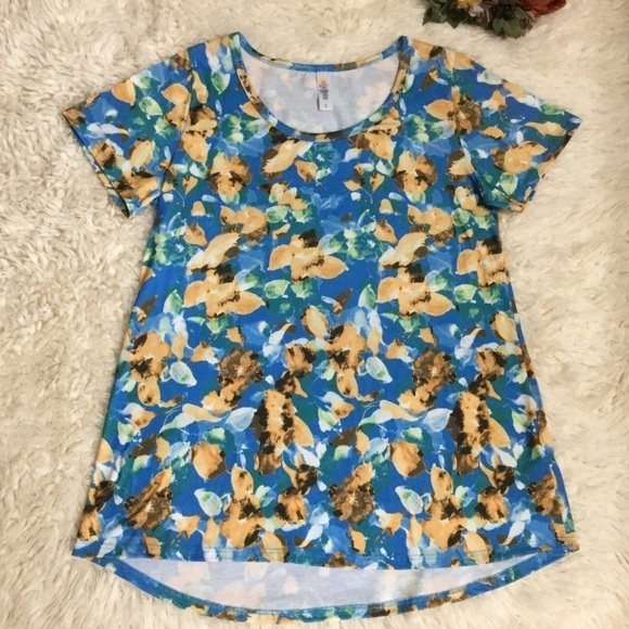 LuLaRoe Size Small Top - Picture 1 of 7